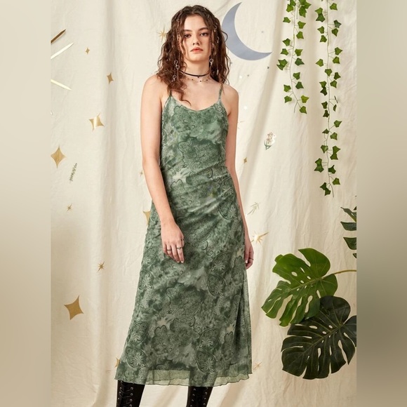 Tie Dye Leaves Print Cami Dress Size 6 NWT - Picture 4 of 9